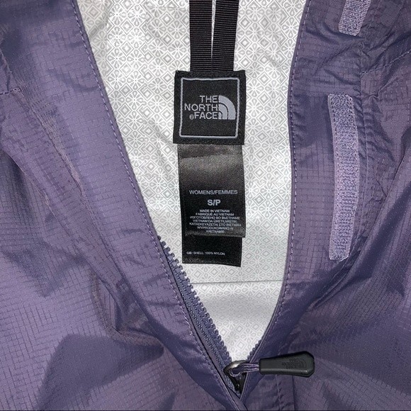 The North Face HyVent Lightweight Water-Resident Blue Hooded Fall Jacket - Picture 9 of 10